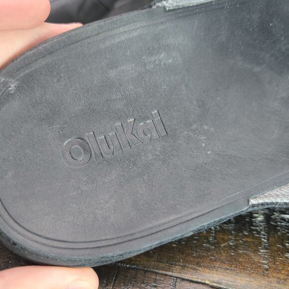 OluKai Tuahine Mens Size 12 Beach Flip Flops Sandals Leather Black - Picture 11 of 11